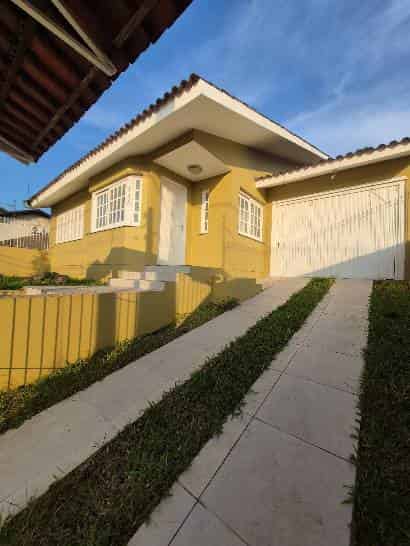 Casa plana de 3 dormitórios com suíte medindo 151 m², e terreno individual no bairro Encosta do Sol, próximo ao Centro de Estância Velha!